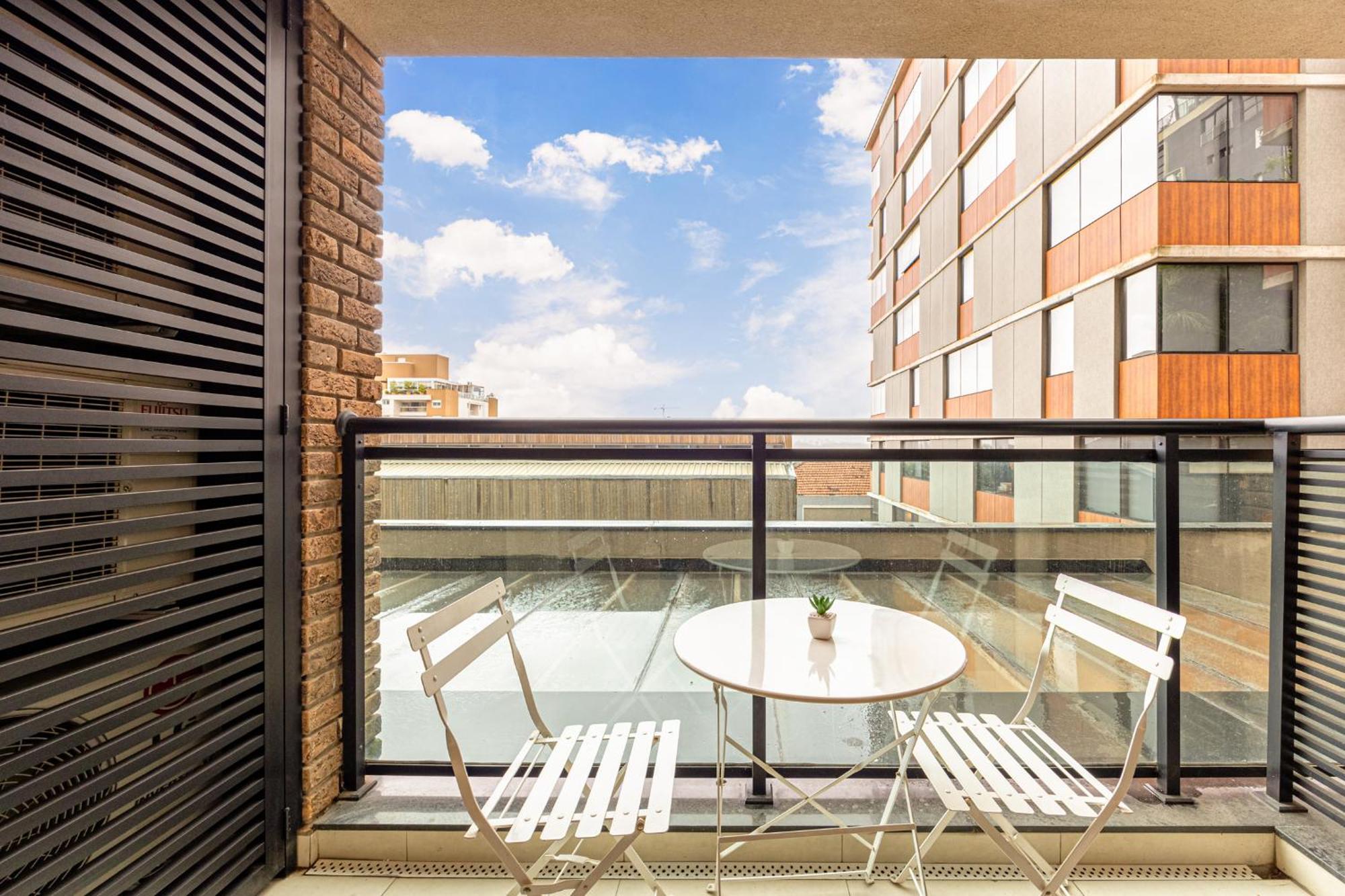 Apartamento Easy Star - Belo Apto C/ Vaga, Varanda E 2 Dorms Em Perdizes - Qf01i